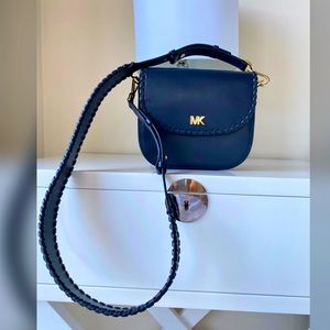 Michael kors bag authentic leathers